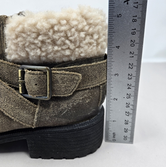 UGG Womens Winter Boots Sz 6.5 Benson Waterproof Wool Lining Distressed Leather - Picture 13 of 14